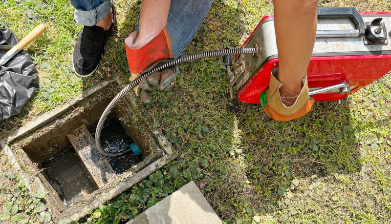 How Professionals Remove Tough Drain Clogs Safely